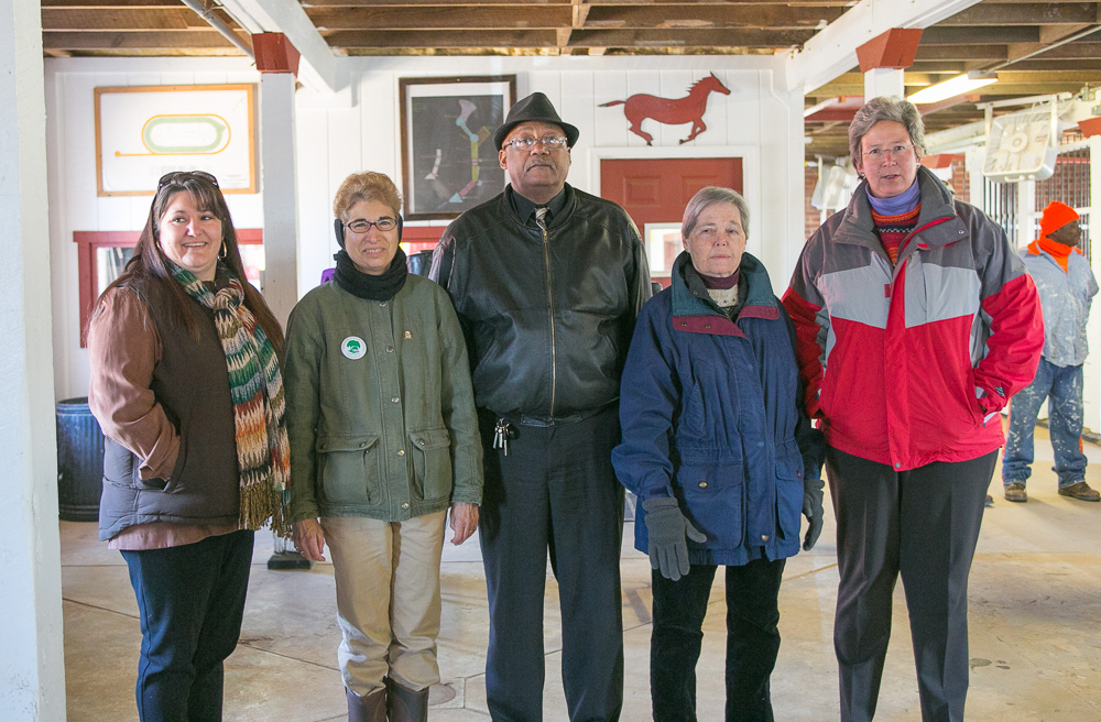 L to R: Nicole Linamen, assistant warden in charge of James River Work Center; Lois Angelleti, sponsor of Nojailfortheheffer; Harris Diggs, warden of Deep Meadow Correctional Center; Anne Tucker, president of Thoroughbred Retirement Foundation at James River; and Debbie Easter, executive director of VTA, sponsor of Covert Action. Photo courtesy of Debby Thomas.